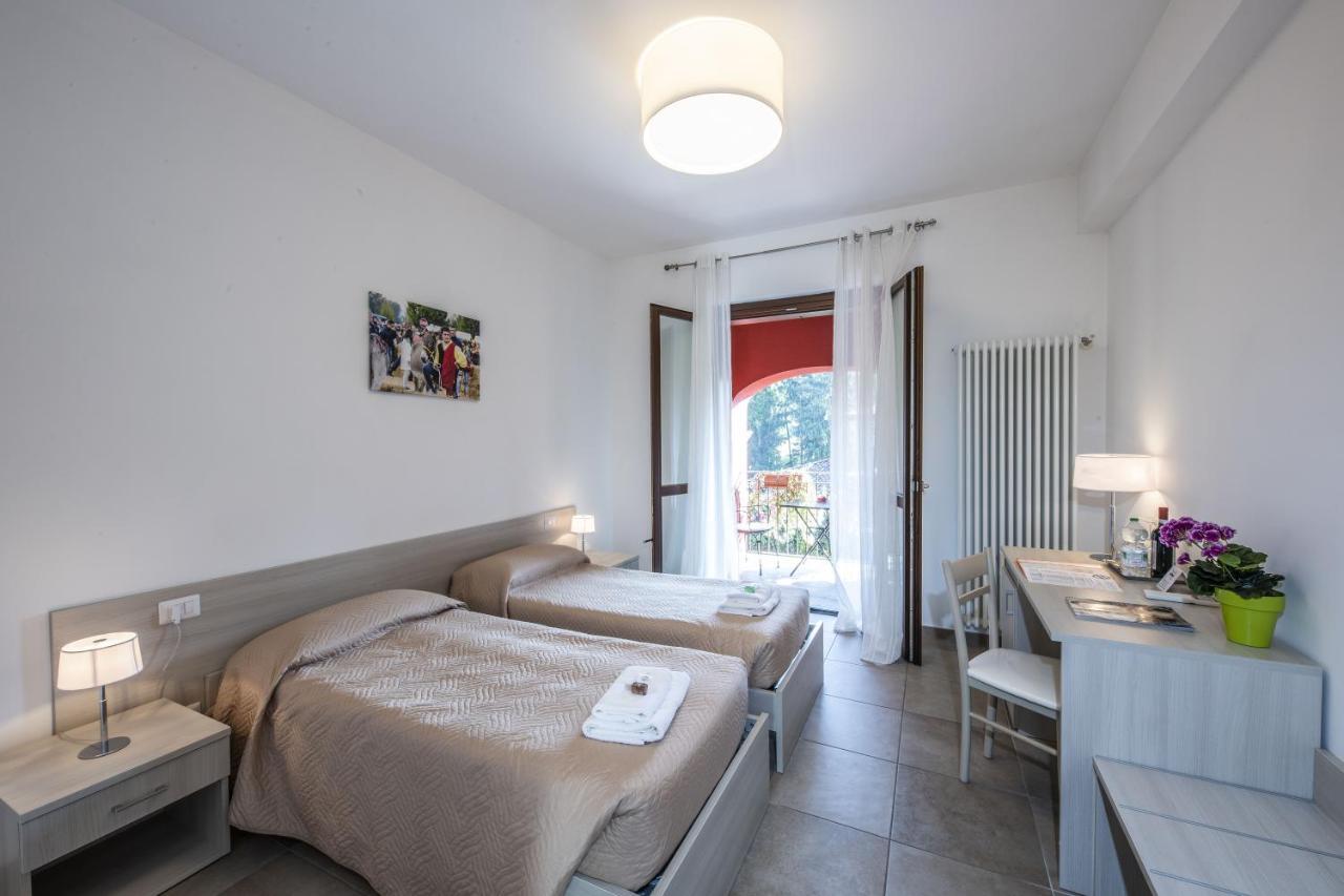 Agriturismo La Bioca Castiglione Falletto Exteriör bild